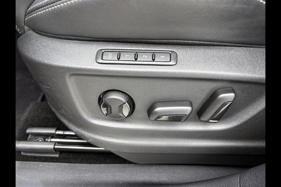 Škoda Kodiaq 1.5 TSI Sportline Business(Goed OnderH, Carplay/ Android, StoelV V+A, Camera, Navi, Addapt Cruise, Parkeersen, Etc)