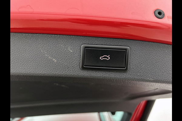 Škoda Kodiaq 1.5 TSI Sportline Business(Goed OnderH, Carplay/ Android, StoelV V+A, Camera, Navi, Addapt Cruise, Parkeersen, Etc)