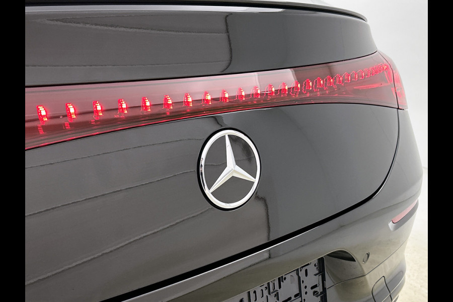 Mercedes-Benz CLA-Klasse 200 Business Solution AMG | Premium Plus | Winterpakket | Rijassistentiepakket | Nightpakket | MBUX Augmented Reality navigatie | Smartphone integratie | URBAN GUARD |