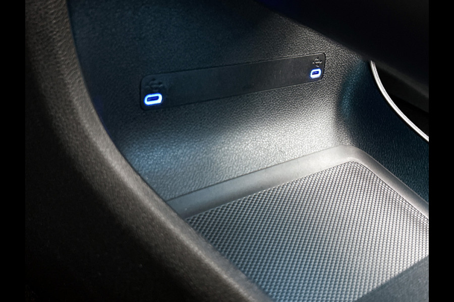 Mercedes-Benz CLA-Klasse 200 Business Solution AMG | Premium Plus | Winterpakket | Rijassistentiepakket | Nightpakket | MBUX Augmented Reality navigatie | Smartphone integratie | URBAN GUARD |