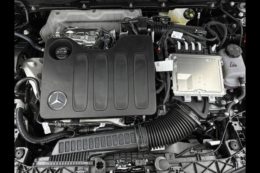 Mercedes-Benz CLA-Klasse 200 Business Solution AMG | Premium Plus | Winterpakket | Rijassistentiepakket | Nightpakket | MBUX Augmented Reality navigatie | Smartphone integratie | URBAN GUARD |