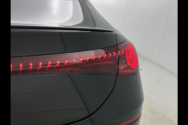 Mercedes-Benz CLA-Klasse 200 Business Solution AMG | Premium Plus | Winterpakket | Rijassistentiepakket | Nightpakket | MBUX Augmented Reality navigatie | Smartphone integratie | URBAN GUARD |