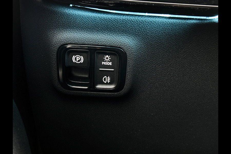 Mercedes-Benz CLA-Klasse 200 Business Solution AMG | Premium Plus | Winterpakket | Rijassistentiepakket | Nightpakket | MBUX Augmented Reality navigatie | Smartphone integratie | URBAN GUARD |