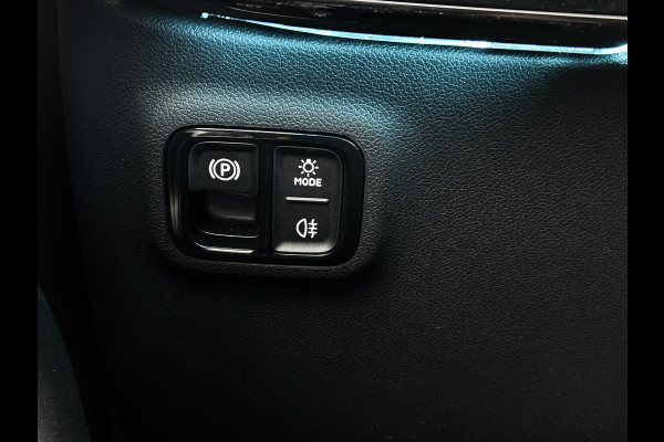 Mercedes-Benz CLA-Klasse 200 Business Solution AMG | Premium Plus | Winterpakket | Rijassistentiepakket | Nightpakket | MBUX Augmented Reality navigatie | Smartphone integratie | URBAN GUARD |