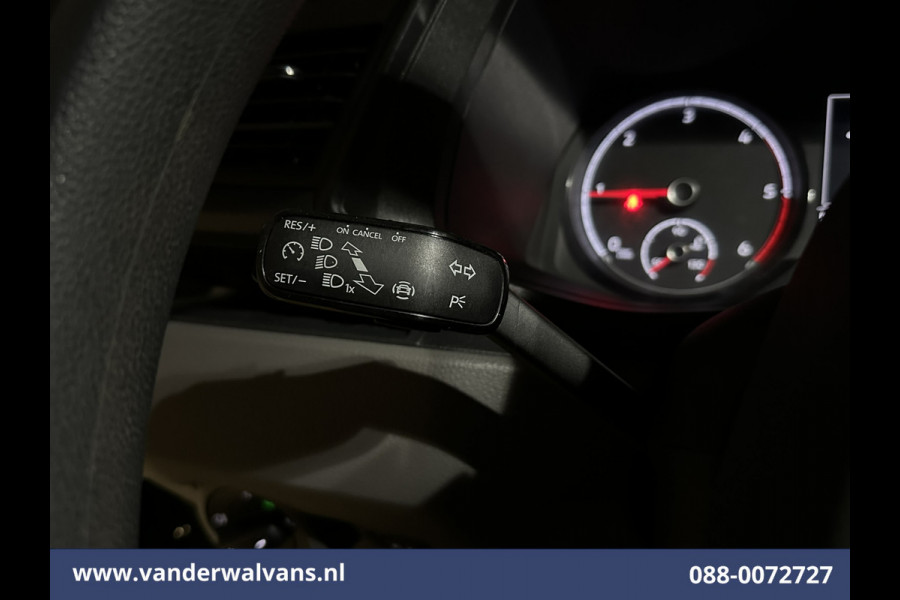 Volkswagen Transporter 2.0 TDI L1H1 Euro6 Airco | Cruisecontrol | Trekhaak Bijrijdersbank, Achterklep