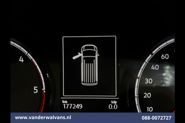 Volkswagen Transporter 2.0 TDI L1H1 Euro6 Airco | Cruisecontrol | Trekhaak Bijrijdersbank, Achterklep