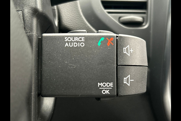 Renault Captur 0.9 TCe Intens | Facelift | Trekhaak | Camera | Navigatie