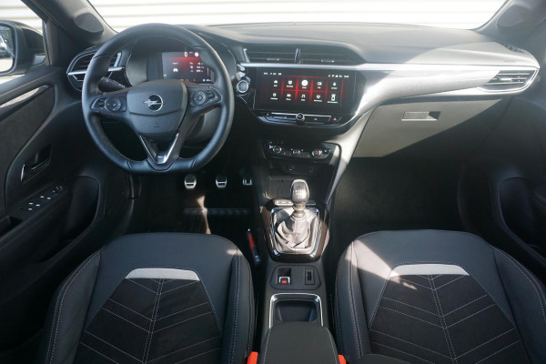 Opel Corsa 1.2 Turbo Ultimate Alcantara | Massage | All Weather banden | Winter pack | Parkpilots/Camera 180° | Keyless |