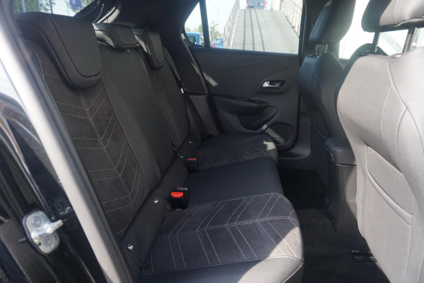 Opel Corsa 1.2 Turbo Ultimate Alcantara | Massage | All Weather banden | Winter pack | Parkpilots/Camera 180° | Keyless |