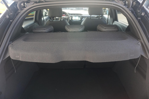 Opel Corsa 1.2 Turbo Ultimate Alcantara | Massage | All Weather banden | Winter pack | Parkpilots/Camera 180° | Keyless |