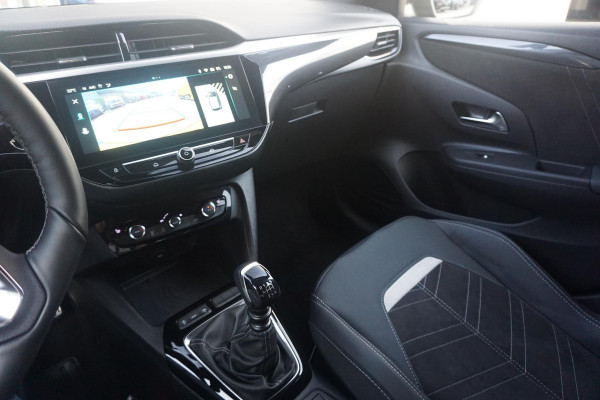 Opel Corsa 1.2 Turbo Ultimate Alcantara | Massage | All Weather banden | Winter pack | Parkpilots/Camera 180° | Keyless |