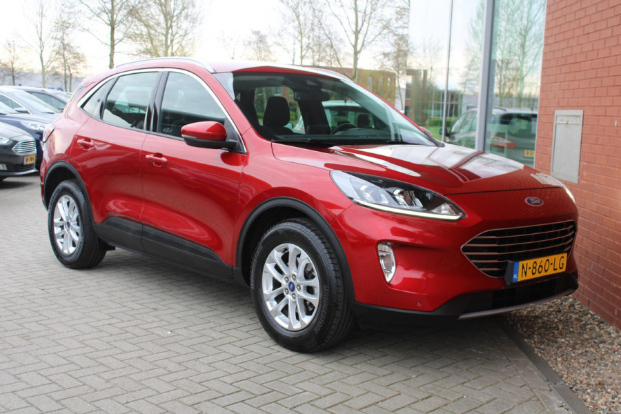 Ford Kuga 1.5 EcoBoost Titanium 150pk | Trekhaak | Winter Pack | Navigatie | Camera