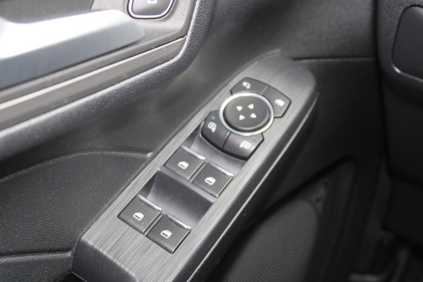 Ford Kuga 1.5 EcoBoost Titanium 150pk | Trekhaak | Winter Pack | Navigatie | Camera