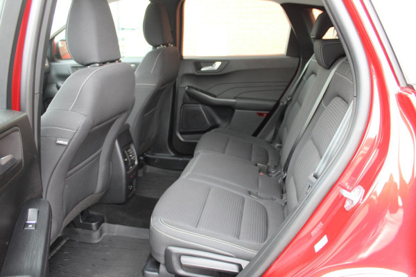 Ford Kuga 1.5 EcoBoost Titanium 150pk | Trekhaak | Winter Pack | Navigatie | Camera