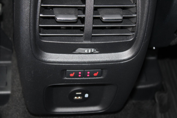 Ford Kuga 1.5 EcoBoost Titanium 150pk | Trekhaak | Winter Pack | Navigatie | Camera