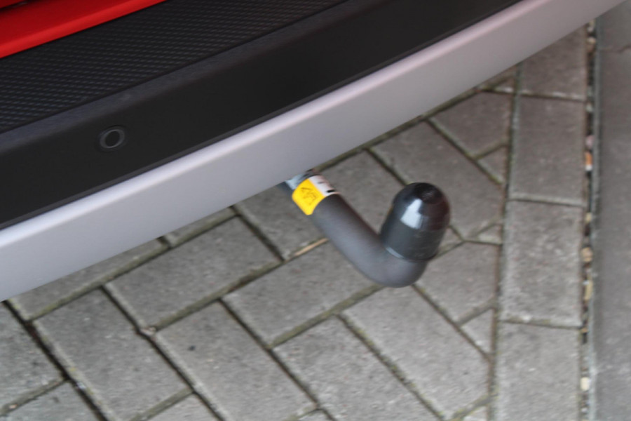 Ford Kuga 1.5 EcoBoost Titanium 150pk | Trekhaak | Winter Pack | Navigatie | Camera