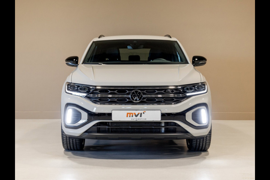 Volkswagen T-Roc 1.5 TSI R-Line Blackstyle / 150pk / Stoel en stuur verwarming / Achteruitrij camera / Keyless /