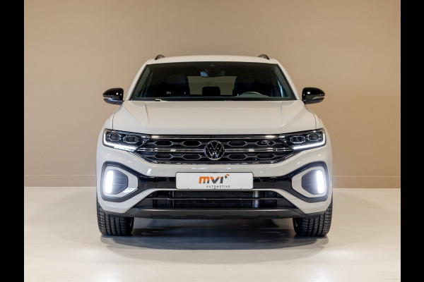 Volkswagen T-Roc 1.5 TSI R-Line Blackstyle / 150pk / Stoel en stuur verwarming / Achteruitrij camera / Keyless /