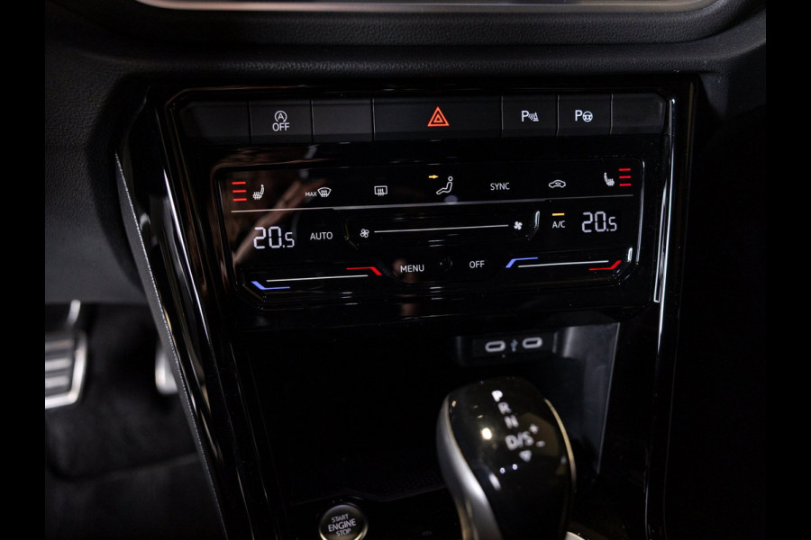 Volkswagen T-Roc 1.5 TSI R-Line Blackstyle / 150pk / Stoel en stuur verwarming / Achteruitrij camera / Keyless /