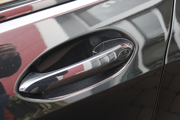 BMW 1-serie 120 170PK M SPORT DESIGN EDITION | PANORAMA SCHUIF/KANTEL DAK | 18" LICHTMETALEN VELGEN | DODEHOEK DETECTIE | DRAADLOZE APPLE CARPLAY/ANDROID AUTO | NAVIGATIE | ACHTERUITRIJ CAMERA | ADAPTIEF M ONDERSTEL | SFEER VERLICHTING | STOEL VERWARMING | DAB+ RADIO | ALCANTARA BEKLEDING | PARKEERSENSOREN VOOR + ACHTER | CRUISE CONTROL | SHADOW LINE |