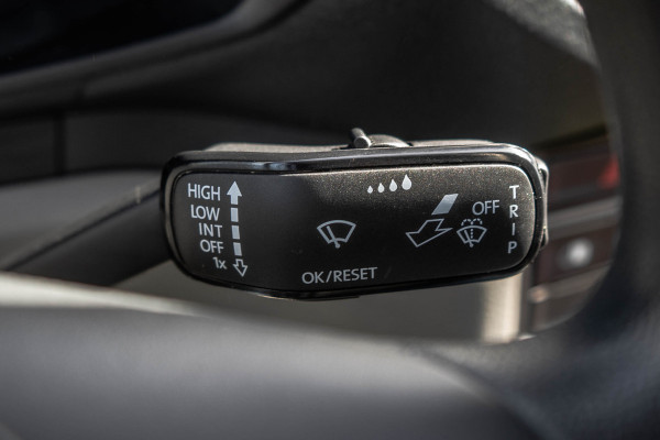 Volkswagen Crafter 2.0TDI L3H3 | 177 PK | 3-Zits | PDC | Airco