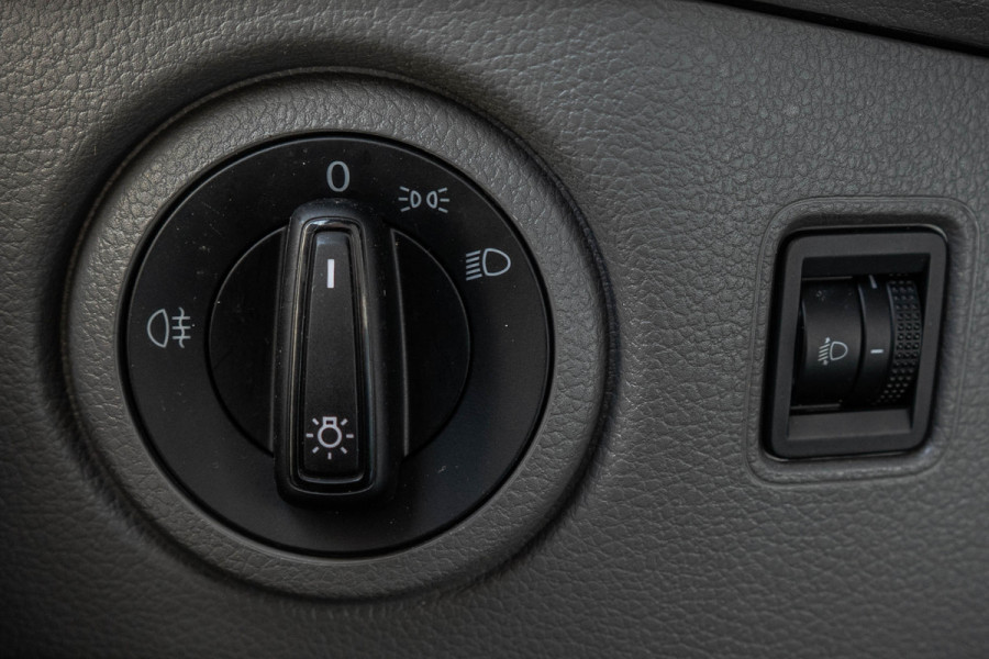 Volkswagen Crafter 2.0TDI L3H3 | 177 PK | 3-Zits | PDC | Airco