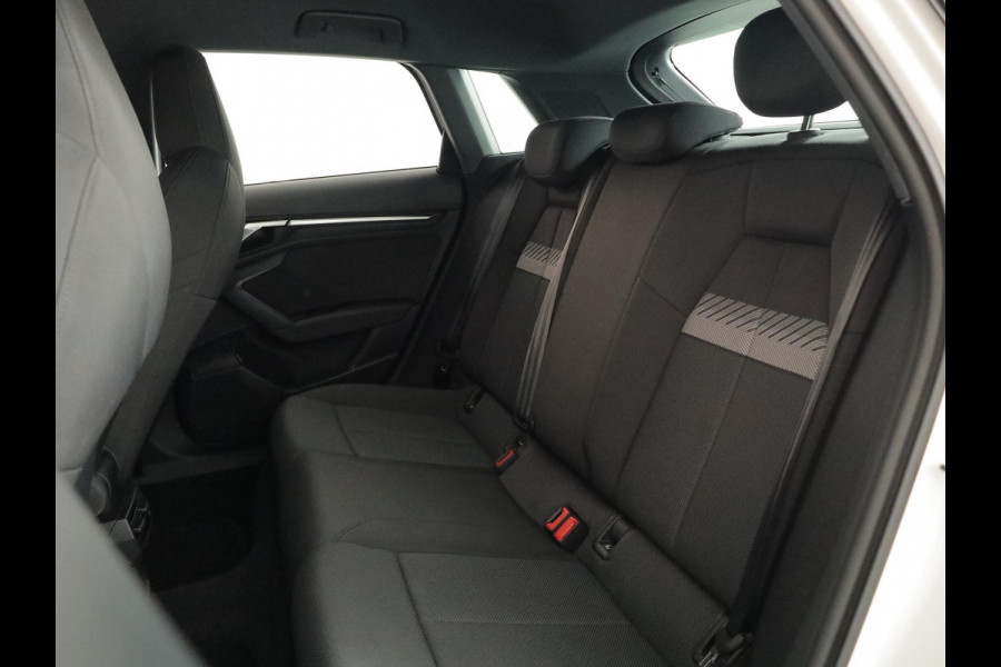 Audi A3 Sportback 30 TFSI Advanced edition 110 pk S-tronic | Navigatie | Parkeersensoren achter | LED koplampen | Apple Carplay/Android Auto | Autom. airco |