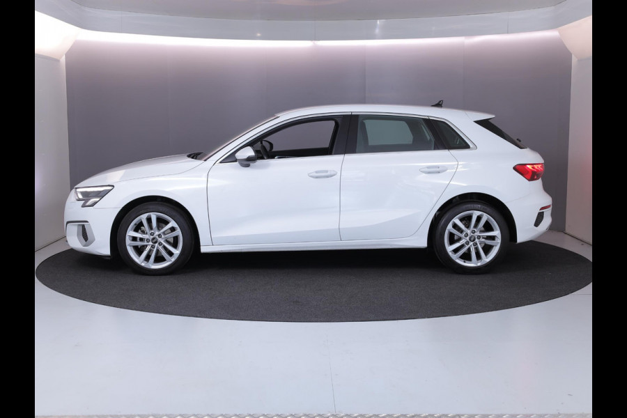 Audi A3 Sportback 30 TFSI Advanced edition 110 pk S-tronic | Navigatie | Parkeersensoren achter | LED koplampen | Apple Carplay/Android Auto | Autom. airco |