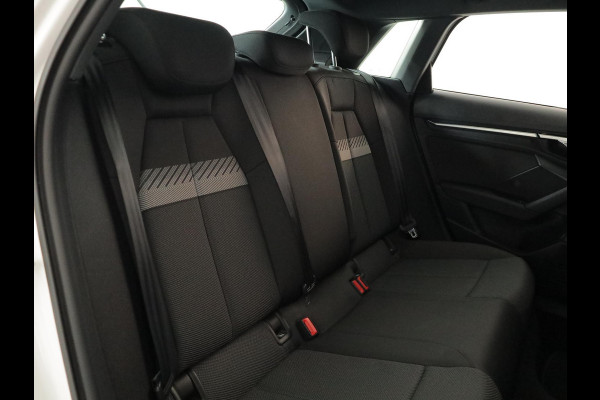 Audi A3 Sportback 30 TFSI Advanced edition 110 pk S-tronic | Navigatie | Parkeersensoren achter | LED koplampen | Apple Carplay/Android Auto | Autom. airco |