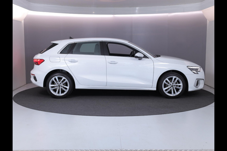 Audi A3 Sportback 30 TFSI Advanced edition 110 pk S-tronic | Navigatie | Parkeersensoren achter | LED koplampen | Apple Carplay/Android Auto | Autom. airco |