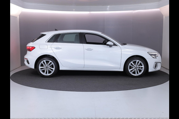 Audi A3 Sportback 30 TFSI Advanced edition 110 pk S-tronic | Navigatie | Parkeersensoren achter | LED koplampen | Apple Carplay/Android Auto | Autom. airco |