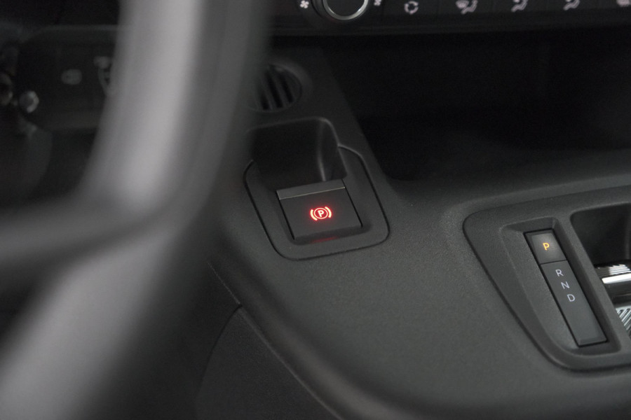 Citroën E-Berlingo 136 L1 50 kWh | Camera | Laadruimte-pakket | Dodehoekdetectie | Navigatie | 3 Zitplaatsen