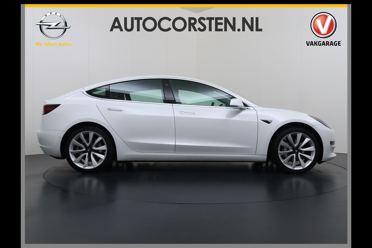 Tesla Model 3 SR+ 325PK LFP-Accu SOH 89.6% Lmv 19" AutoPilot Leer Pano-Dak Adaptive Cruise Lmv 18" Camera's Elektr.-Stuur+Stoelen+Spiegels+Geh Ecc Navi Led DAB Voorverwarmen interieur via App Keyless One-Pedal-Drive Wifi 1e Eigenaar Origineel Nederlandse Auto LFP accu dus 100% opladen!