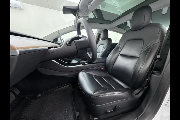 Tesla Model 3 SR+ 325PK LFP-Accu SOH 89.6% Lmv 19" AutoPilot Leer Pano-Dak Adaptive Cruise Lmv 18" Camera's Elektr.-Stuur+Stoelen+Spiegels+Geh Ecc Navi Led DAB Voorverwarmen interieur via App Keyless One-Pedal-Drive Wifi 1e Eigenaar Origineel Nederlandse Auto LFP accu dus 100% opladen!