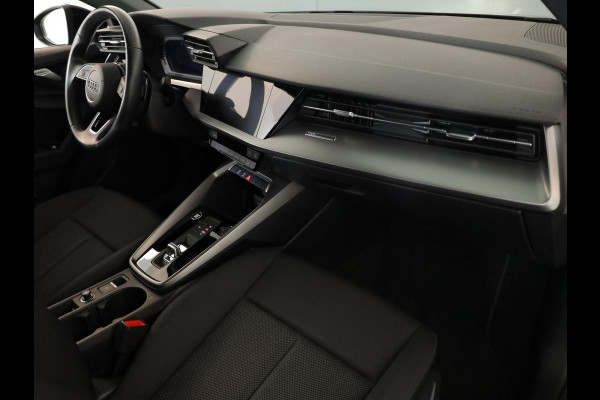 Audi A3 Sportback 30 TFSI Pro Line 110 pk S-tronic | Verlengde garantie | Navigatie via App | Parkeersensoren achter | Apple Carplay/Android Auto | LED koplampen |