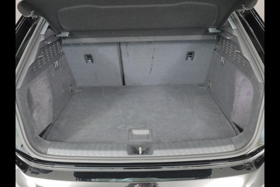 Audi A3 Sportback 30 TFSI Pro Line 110 pk S-tronic | Verlengde garantie | Navigatie via App | Parkeersensoren achter | Apple Carplay/Android Auto | LED koplampen |