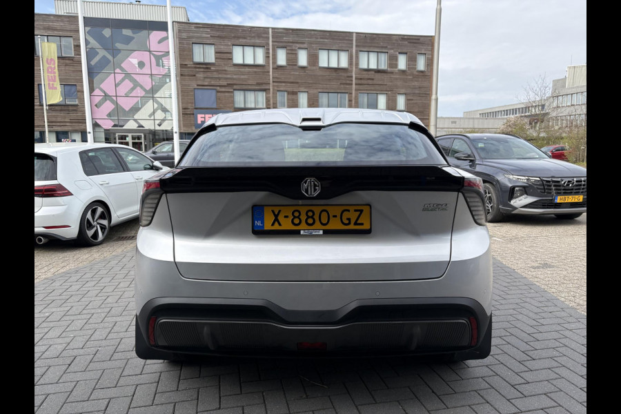 MG Mg4 electric Standard 51 kWh | Carplay | Parkeersensoren | Adaptieve Cruise