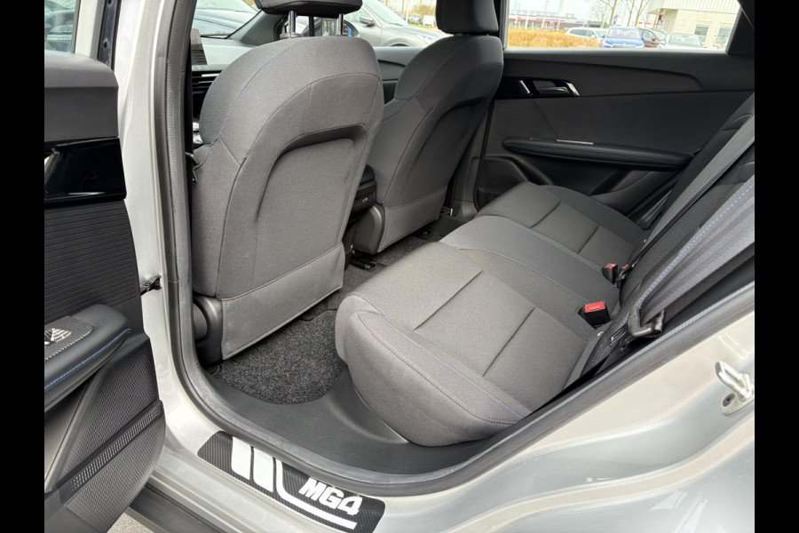 MG Mg4 electric Standard 51 kWh | Carplay | Parkeersensoren | Adaptieve Cruise