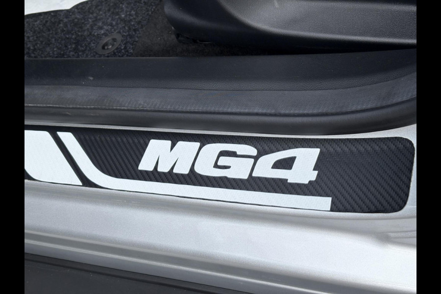 MG Mg4 electric Standard 51 kWh | Carplay | Parkeersensoren | Adaptieve Cruise
