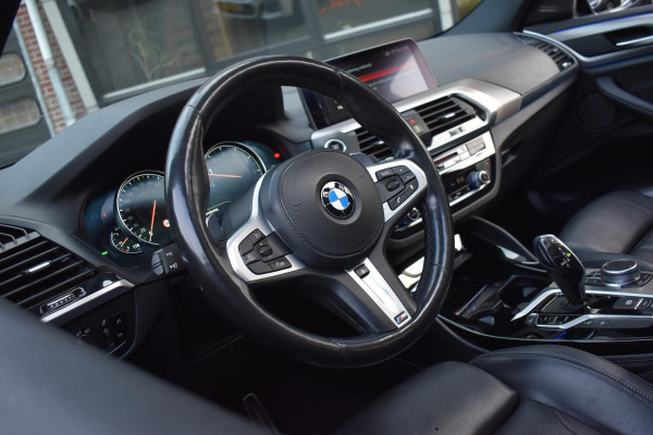 BMW X4 xDrive20i High Executive Edition M-Sport Pano Camera HK