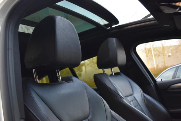 BMW X4 xDrive20i High Executive Edition M-Sport Pano Camera HK