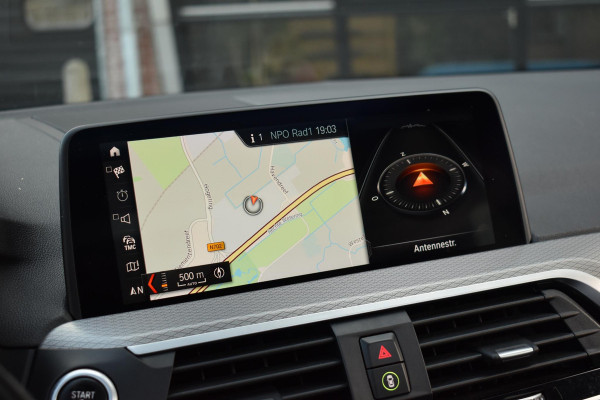 BMW X4 xDrive20i High Executive Edition M-Sport Pano Camera HK