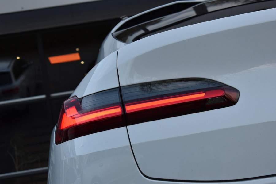 BMW X4 xDrive20i High Executive Edition M-Sport Pano Camera HK