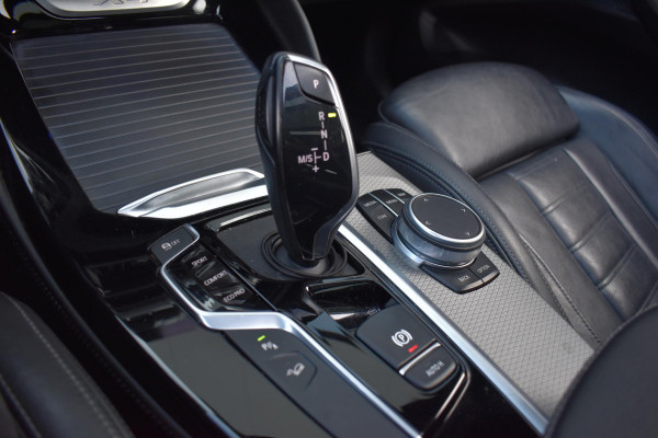 BMW X4 xDrive20i High Executive Edition M-Sport Pano Camera HK