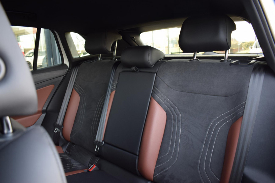 Volkswagen ID.4 Pure 52 kWh | SOH: 91,2% | Matrix | Stuur- en Stoelverw. | Camera | Sportstoelen