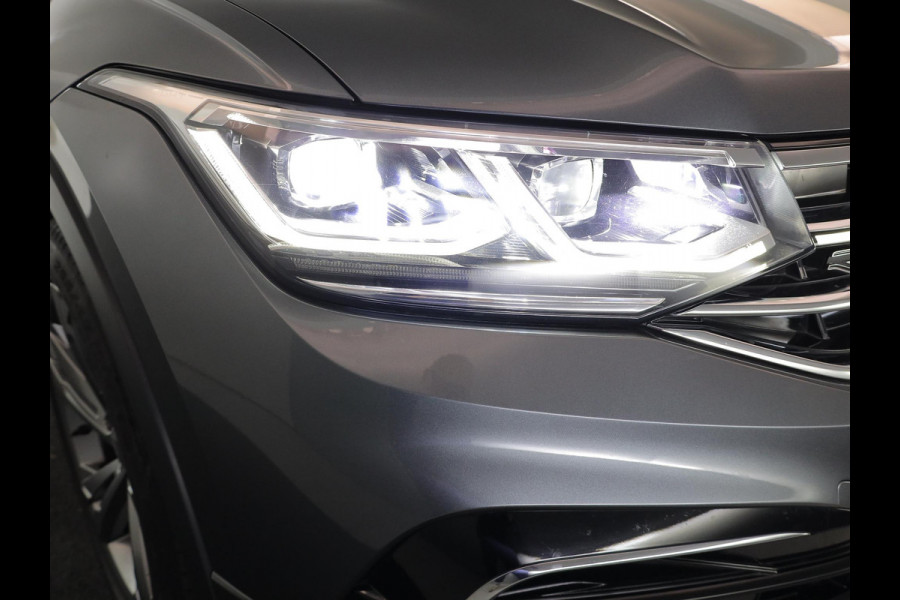 Volkswagen Tiguan Allspace 1.5 TSI R-Line Business+ 7p. 150pk DSG| Camera| 19'LMvelgen| Pano-dak| Matrix LED