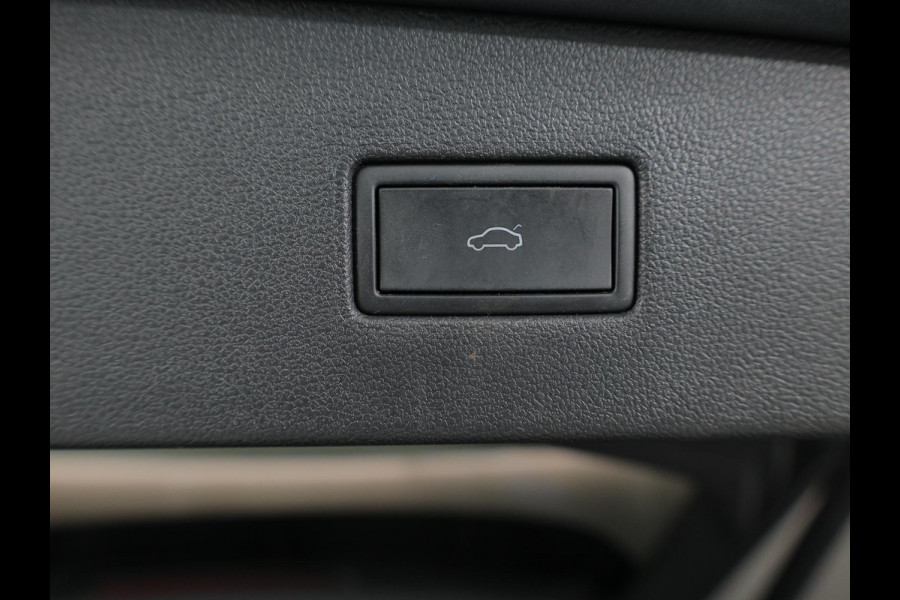 Volkswagen Tiguan Allspace 1.5 TSI R-Line Business+ 7p. 150pk DSG| Camera| 19'LMvelgen| Pano-dak| Matrix LED