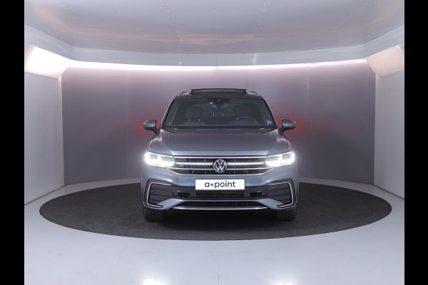 Volkswagen Tiguan Allspace 1.5 TSI R-Line Business+ 7p. 150pk DSG| Camera| 19'LMvelgen| Pano-dak| Matrix LED