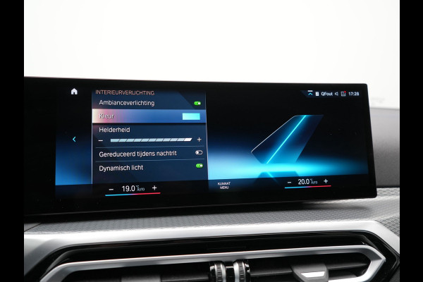 BMW 3 Serie Touring 330e M Sport PHEV 293pk Dealer O.H. NIEUW MODEL | Adaptive Cruise | Head Up | Camera | Lederen Competition Stoelen Memory & Verwarmd | Sfeerverlichting | Stuur Verwarmd | Keyless | Blis | Apple Carplay | Plug In Hybrid |