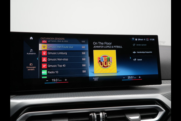 BMW 3 Serie Touring 330e M Sport PHEV 293pk Dealer O.H. NIEUW MODEL | Adaptive Cruise | Head Up | Camera | Lederen Competition Stoelen Memory & Verwarmd | Sfeerverlichting | Stuur Verwarmd | Keyless | Blis | Apple Carplay | Plug In Hybrid |